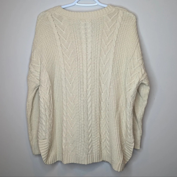 Natural Cream V Neck Cable Knit Sweater Womans Small - Picture 2 of 8